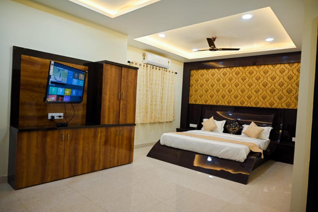 Hotel Golden Bliss Bhopal Eksteriør bilde