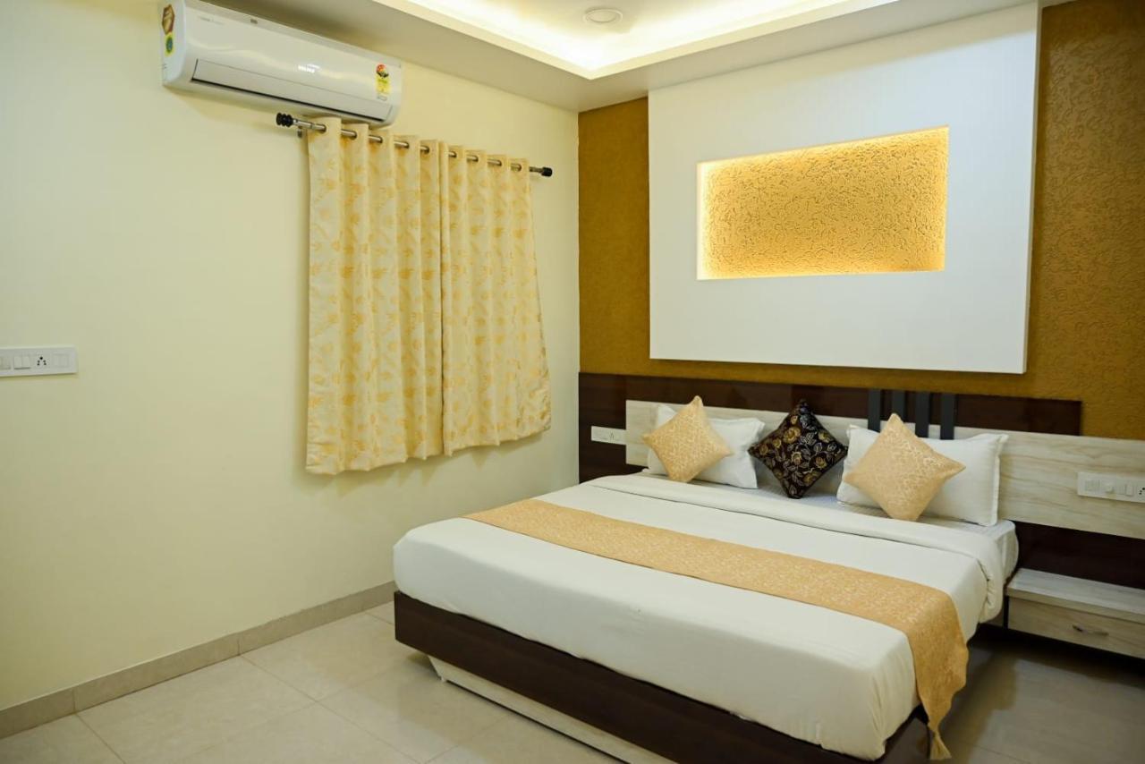 Hotel Golden Bliss Bhopal Eksteriør bilde