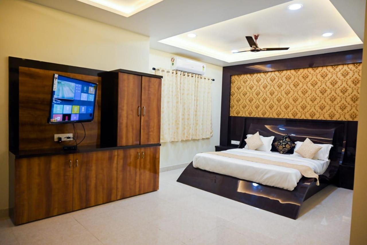 Hotel Golden Bliss Bhopal Eksteriør bilde