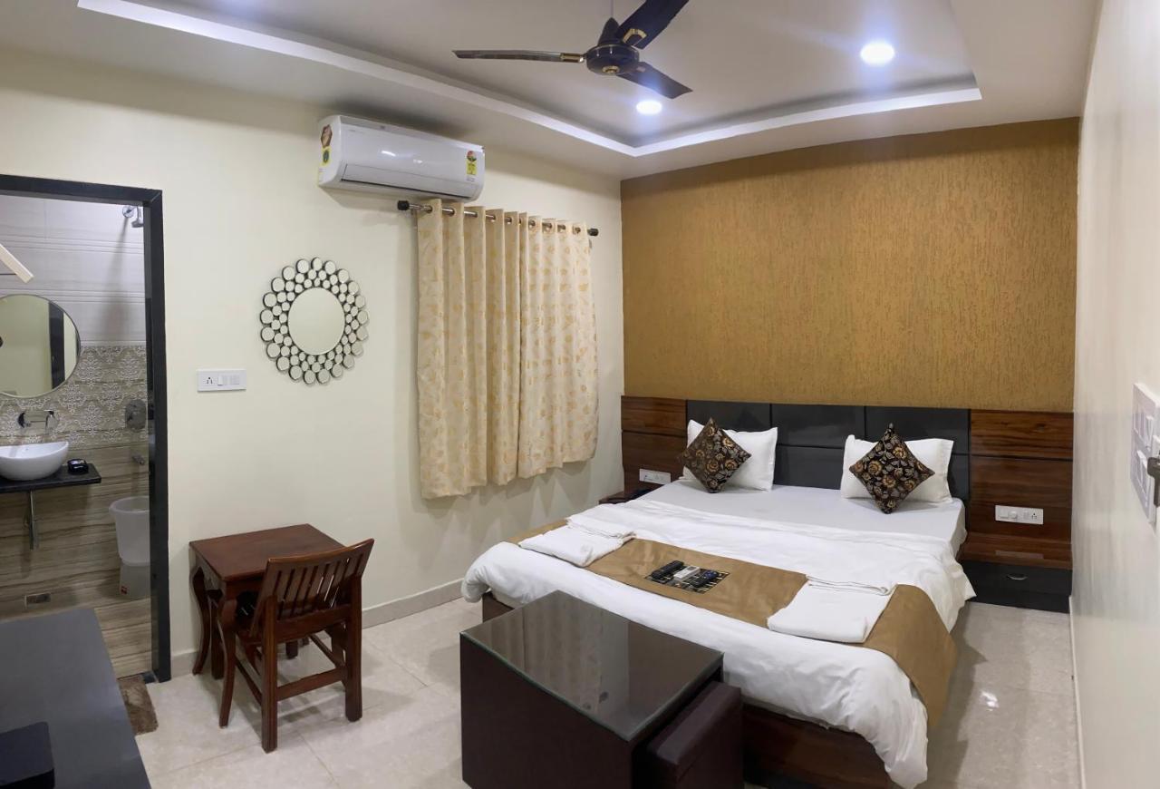 Hotel Golden Bliss Bhopal Eksteriør bilde