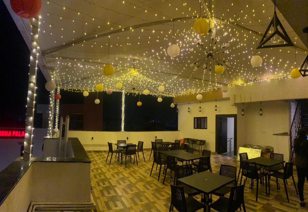 Hotel Golden Bliss Bhopal Eksteriør bilde