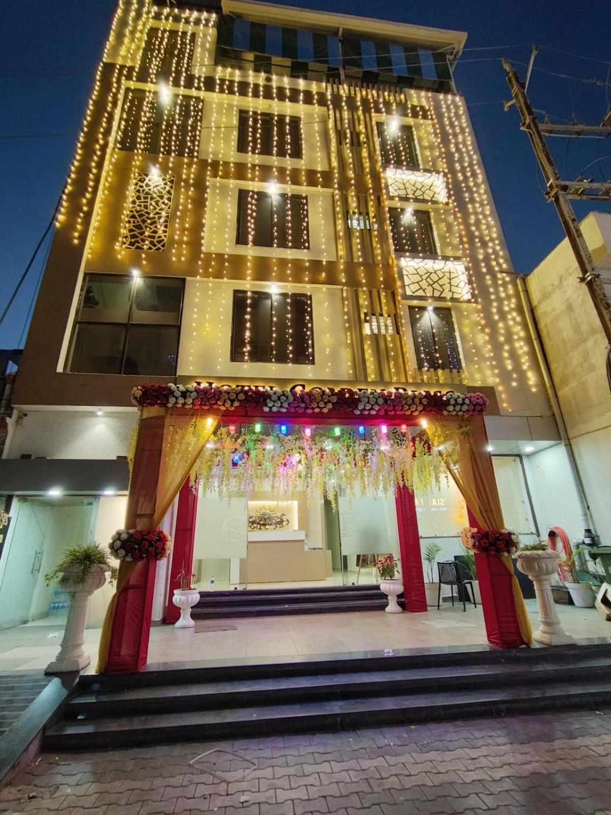 Hotel Golden Bliss Bhopal Eksteriør bilde